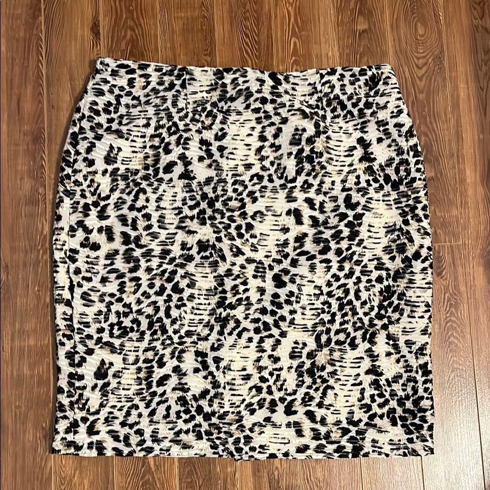 Stylish Leopard Print Skirt